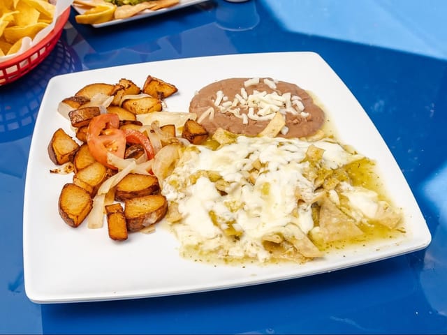 Chilaquiles Rojos o Verdes.